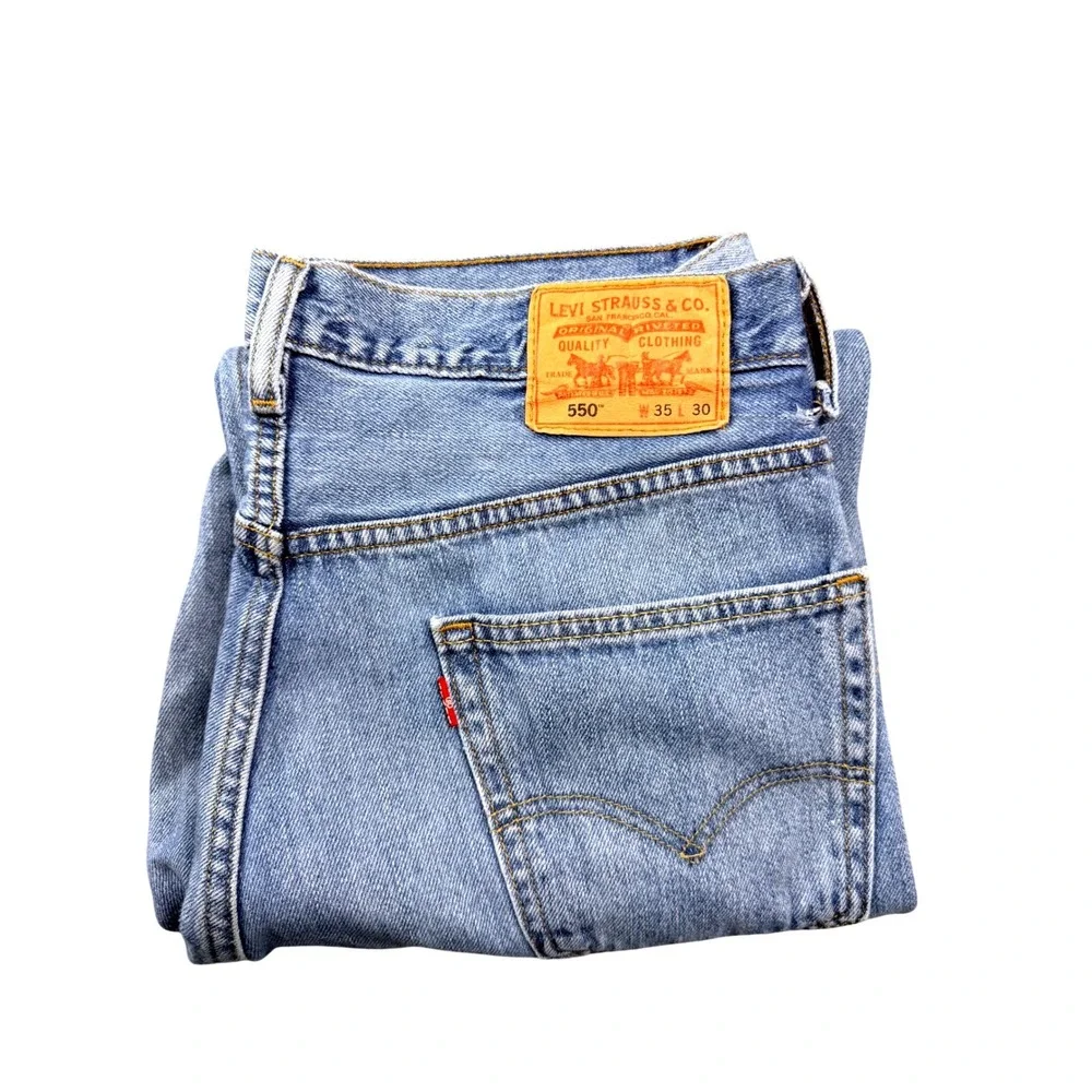 Levis 550 Relaxed Fit Light Wash Blue Denim Jeans‎ Mens W35 L30 Vintage Style